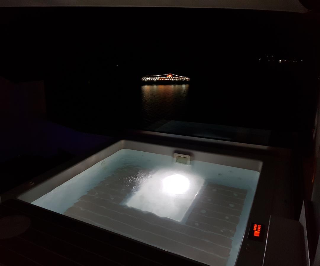Hyperion Oia Suites Extérieur photo